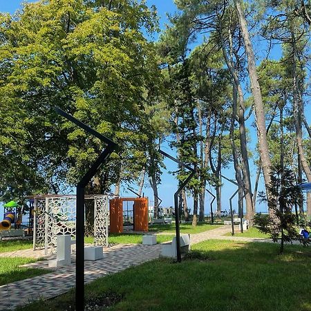 Guest House Kobuleti On Aghmashenebeli Exterior photo