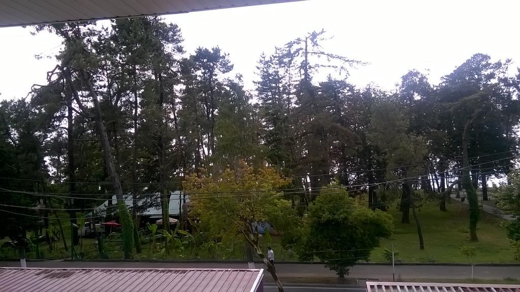 Guest House Kobuleti On Aghmashenebeli Exterior photo