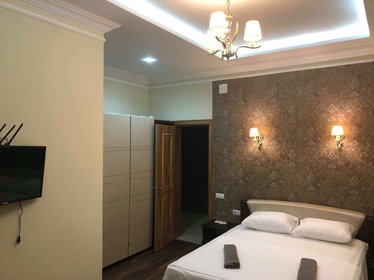 Guest House Kobuleti On Aghmashenebeli Exterior photo